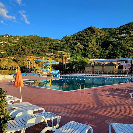 Villaggio Hotel Club Calanovellamare بيراينو المظهر الخارجي الصورة