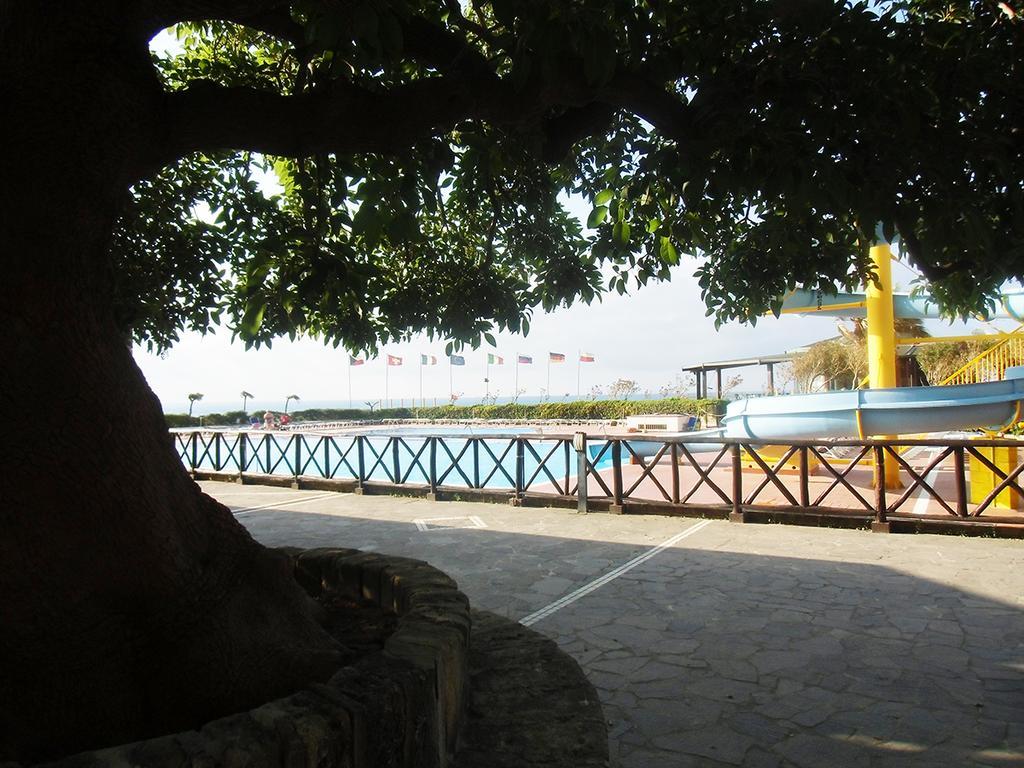 Villaggio Hotel Club Calanovellamare بيراينو المظهر الخارجي الصورة