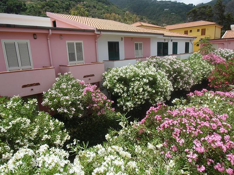 Villaggio Hotel Club Calanovellamare بيراينو المظهر الخارجي الصورة